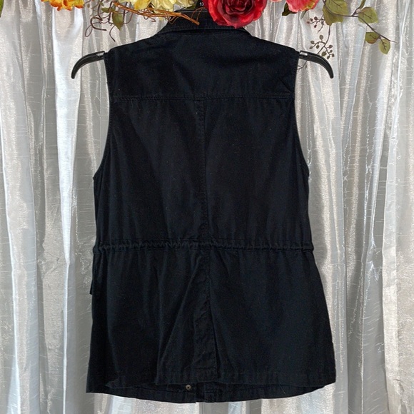 C’ESTTOI Military Style Vest - Picture 3 of 3
